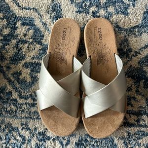 Women’s gold izod sandals
